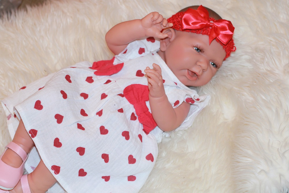  Celovinylova  realistická bábika RIA 9